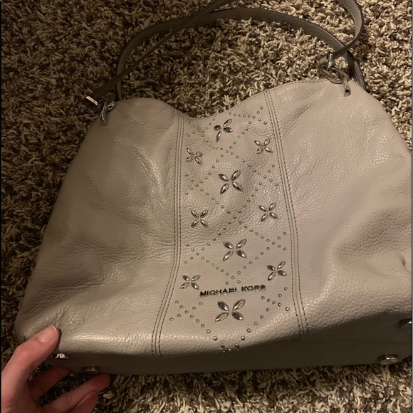 Michael Kors Leightom EUC. Carried for a month. Smoke and pet free home. - Picture 1 of 3